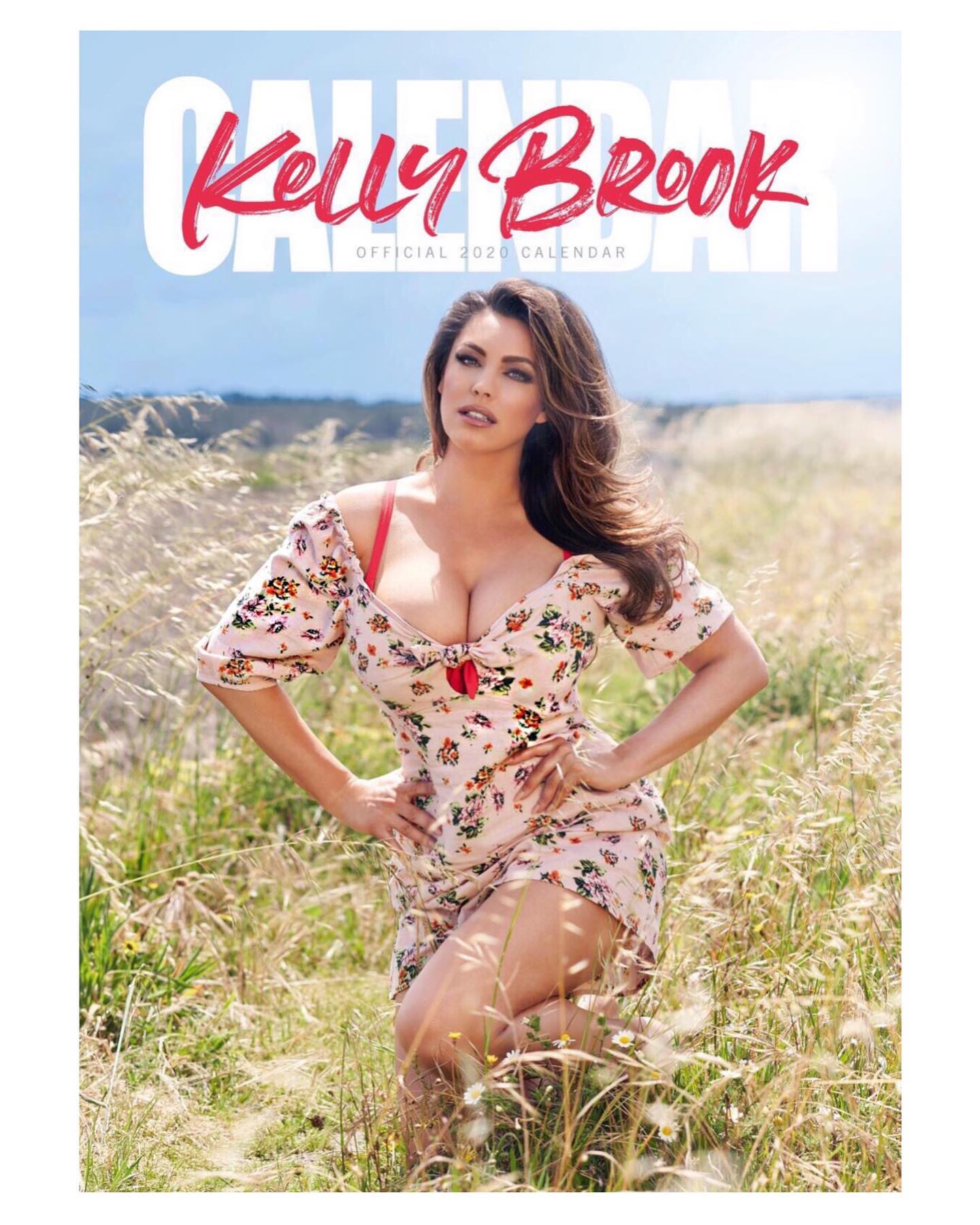 Scientific Study Reveals Kelly Brook, a 43-Year-Old, as the Epitome of Body Perfection 2